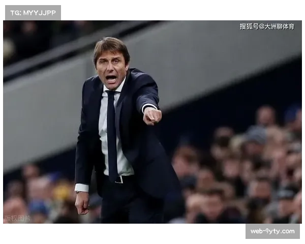 通讯：走进英超视频分析中心，揭秘教练团队如何利用即时回放系统调整转换战术